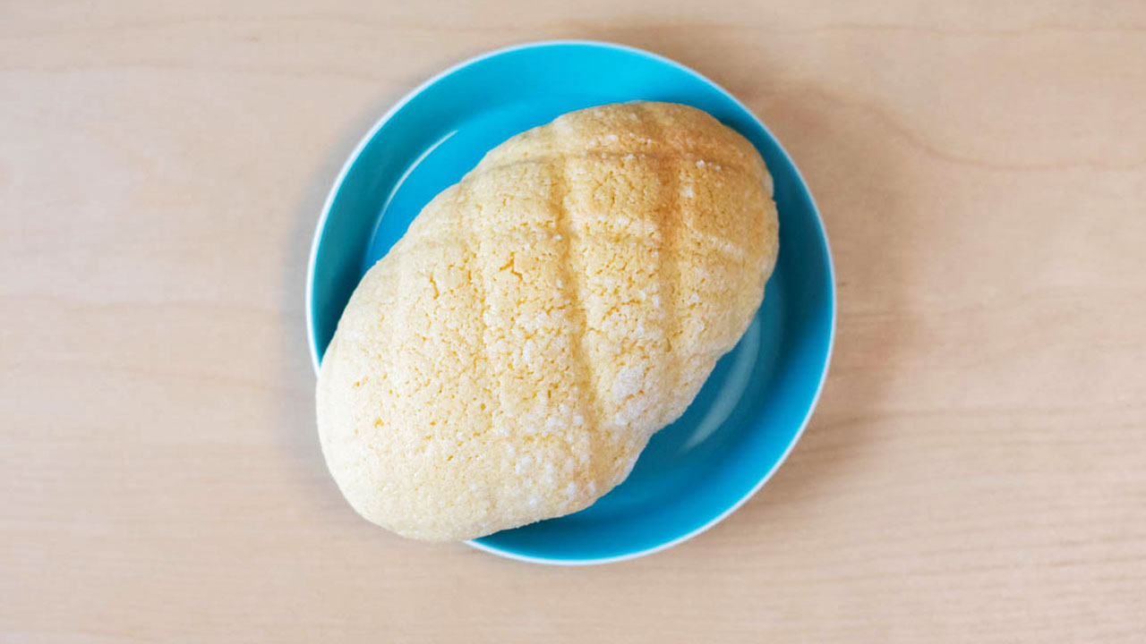 パンの田島のメロンパンがうまい！アイスやクリームを挟むアレンジも可能！